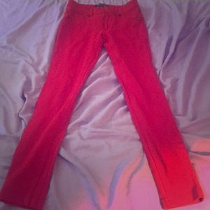 Red skinny pants
